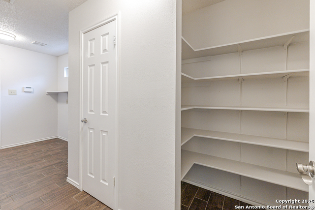 Image 17 of 40 For 8630 Park Olympia