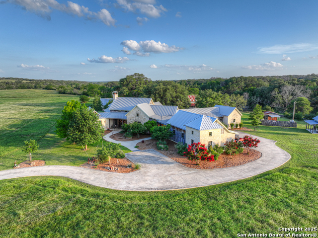 Listing photo id 8 for 1514 Fm 1376