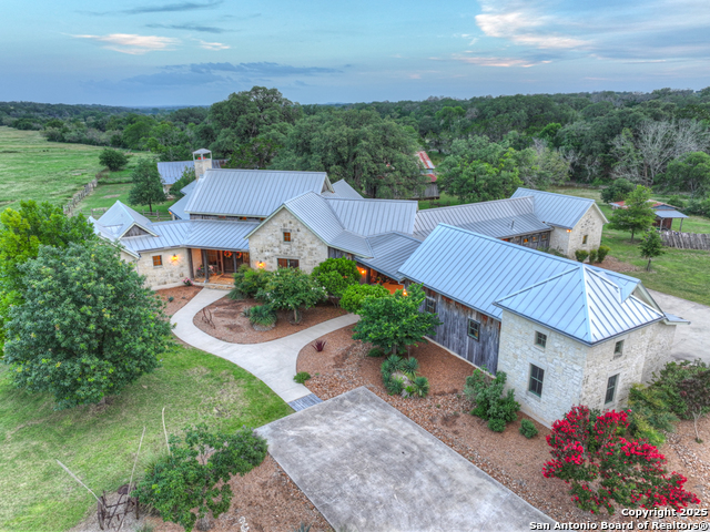 Listing photo id 9 for 1514 Fm 1376