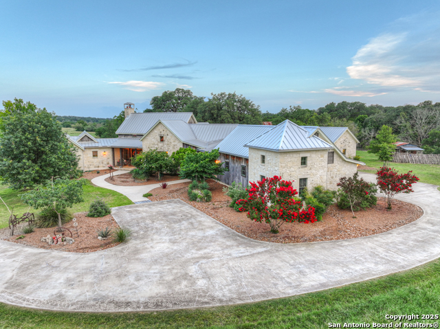 Listing photo id 12 for 1514 Fm 1376