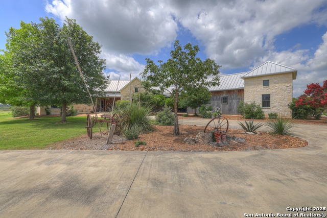 Listing photo id 14 for 1514 Fm 1376
