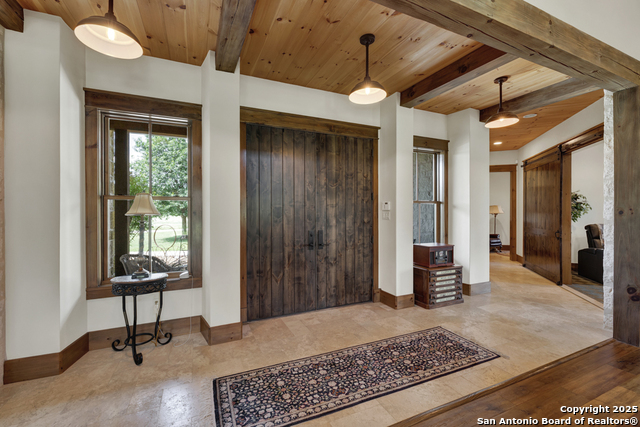 Listing photo id 17 for 1514 Fm 1376