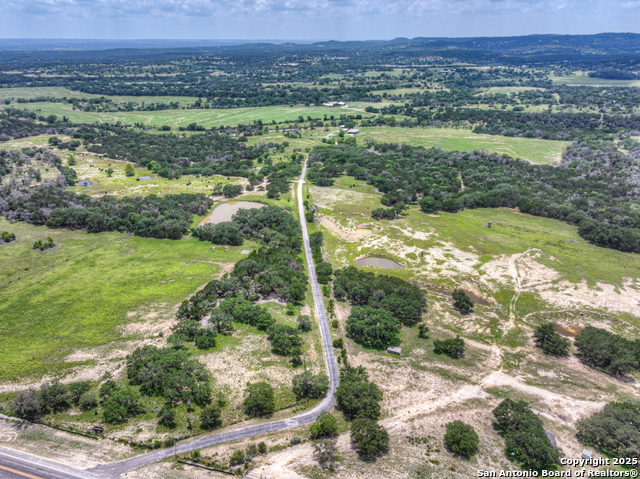 Listing photo id 0 for 1514 Fm 1376