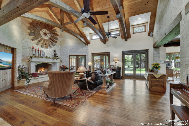 Listing photo id 20 for 1514 Fm 1376