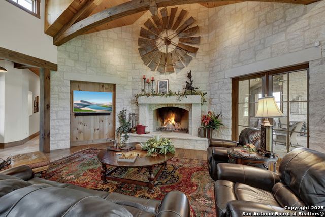 Listing photo id 22 for 1514 Fm 1376