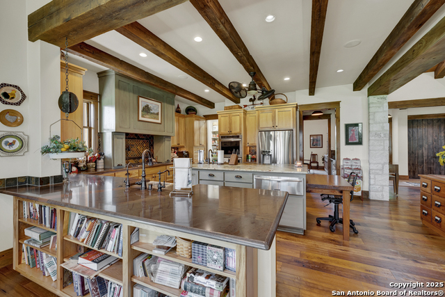 Listing photo id 27 for 1514 Fm 1376