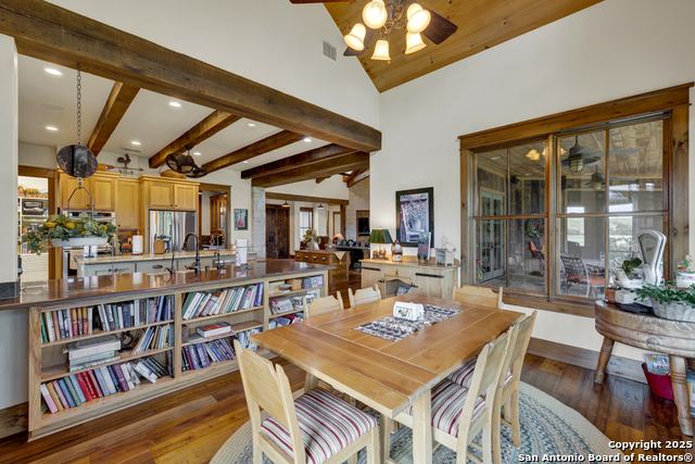 Listing photo id 30 for 1514 Fm 1376