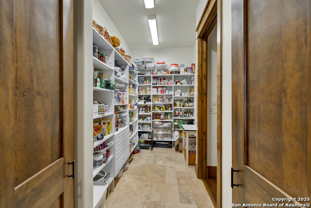 Listing photo id 32 for 1514 Fm 1376