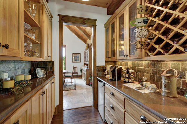 Listing photo id 33 for 1514 Fm 1376