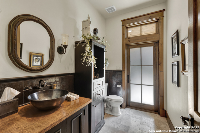 Listing photo id 34 for 1514 Fm 1376