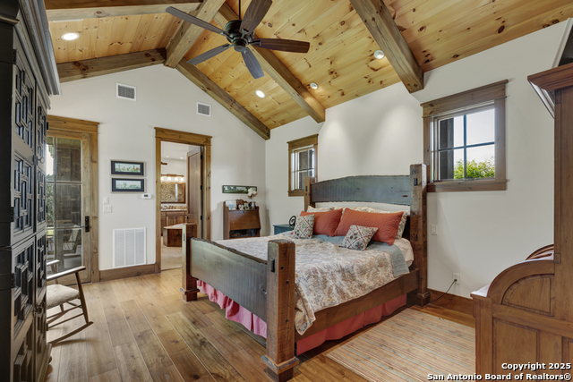 Listing photo id 39 for 1514 Fm 1376