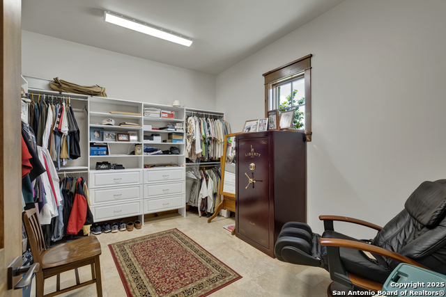 Listing photo id 47 for 1514 Fm 1376