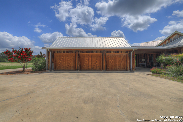 Listing photo id 62 for 1514 Fm 1376