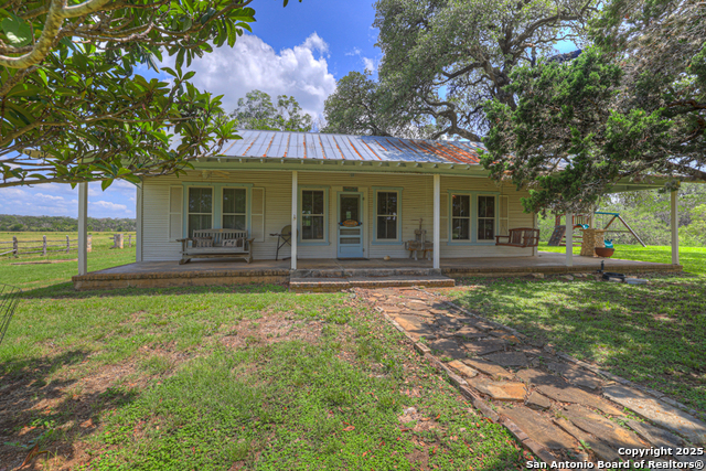 Listing photo id 65 for 1514 Fm 1376