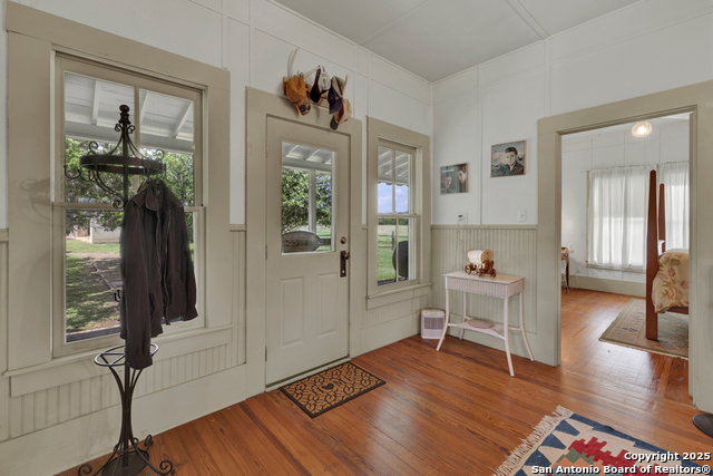 Listing photo id 67 for 1514 Fm 1376