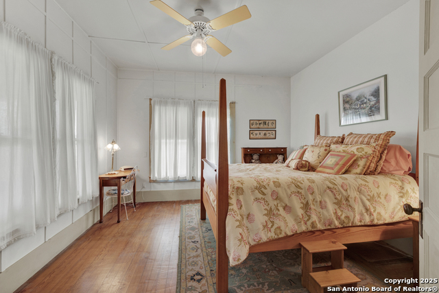 Listing photo id 76 for 1514 Fm 1376