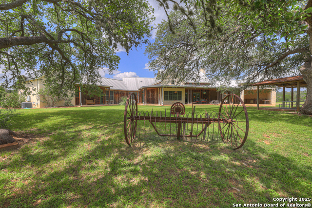 Listing photo id 85 for 1514 Fm 1376