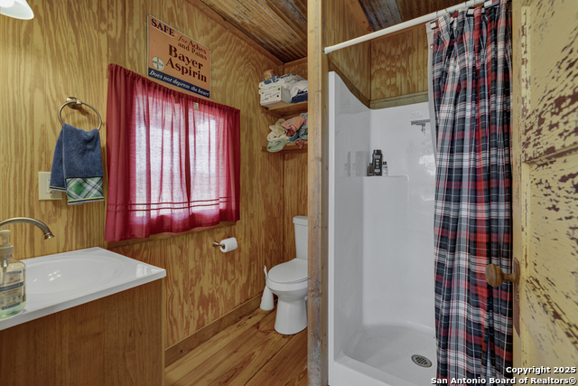 Listing photo id 96 for 1514 Fm 1376