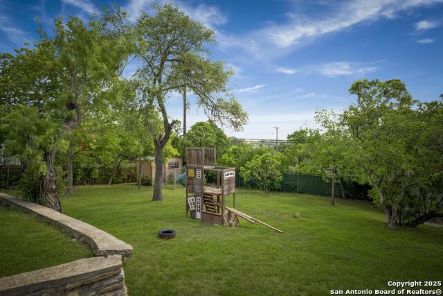 Image 23 of 25 For 7147 Oakridge