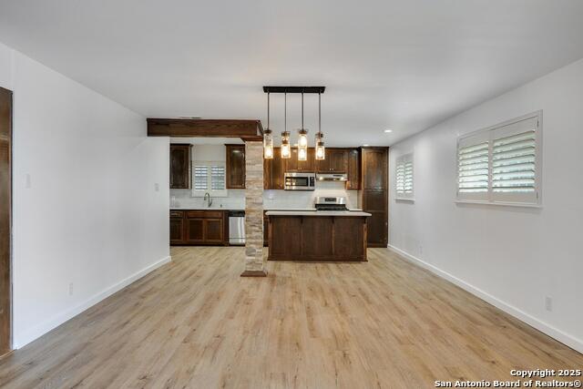 Image 8 of 25 For 7147 Oakridge