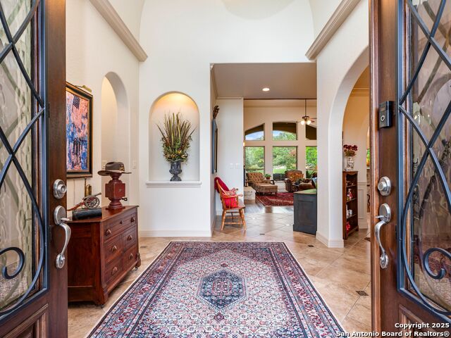 Listing photo id 9 for 14402 Contour Place