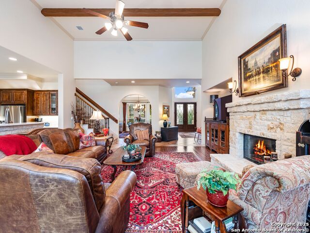 Listing photo id 18 for 14402 Contour Place