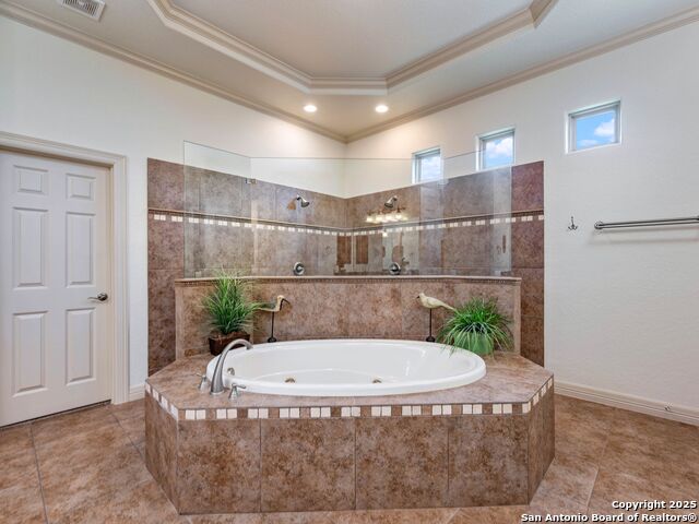 Listing photo id 28 for 14402 Contour Place
