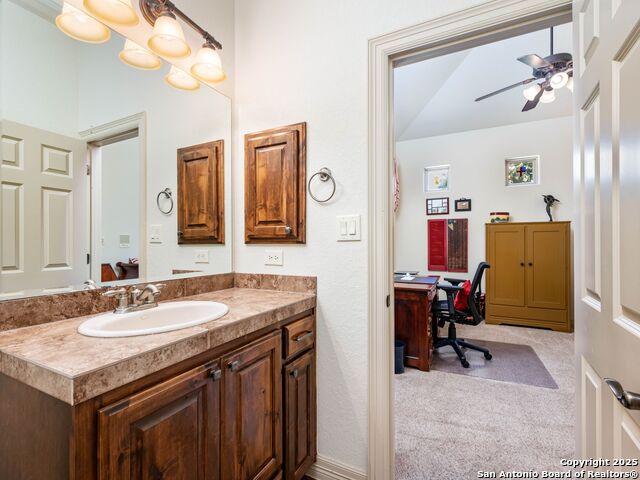 Listing photo id 35 for 14402 Contour Place