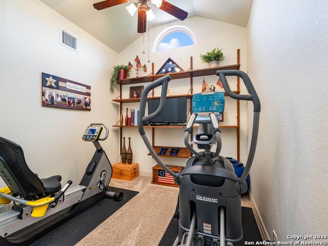 Listing photo id 39 for 14402 Contour Place