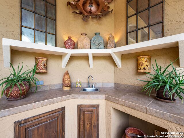 Listing photo id 52 for 14402 Contour Place