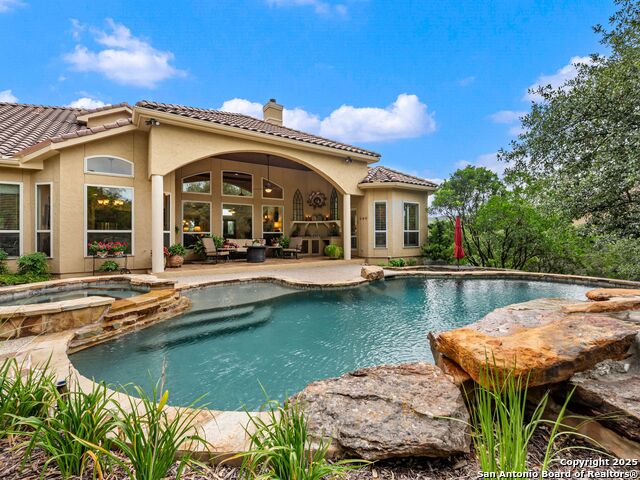 Listing photo id 57 for 14402 Contour Place