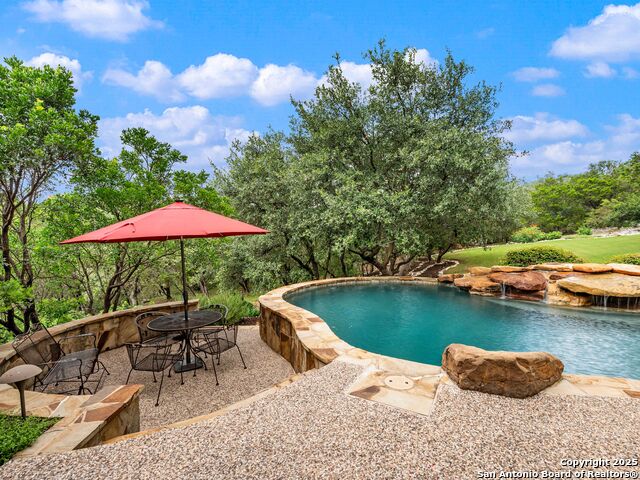 Listing photo id 59 for 14402 Contour Place