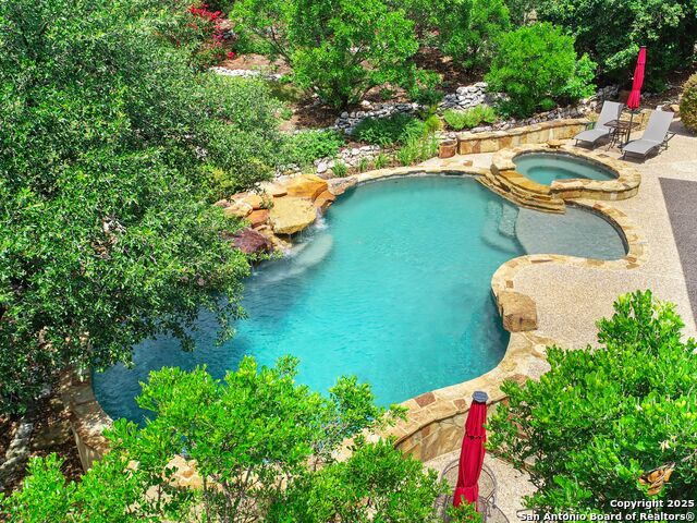 Listing photo id 60 for 14402 Contour Place