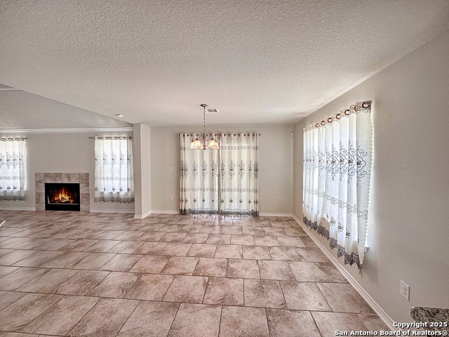 Image 14 of 34 For 6544 Robards Row