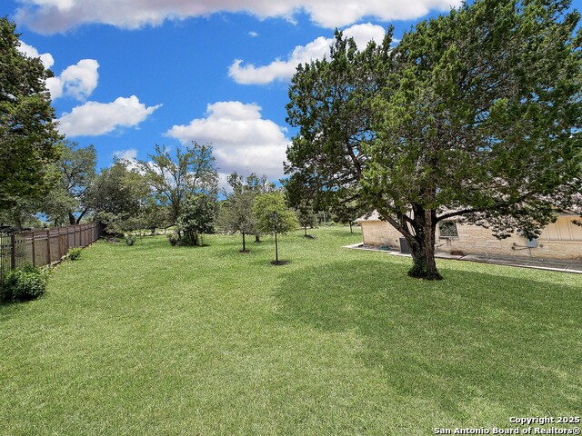 Image 27 of 34 For 6544 Robards Row