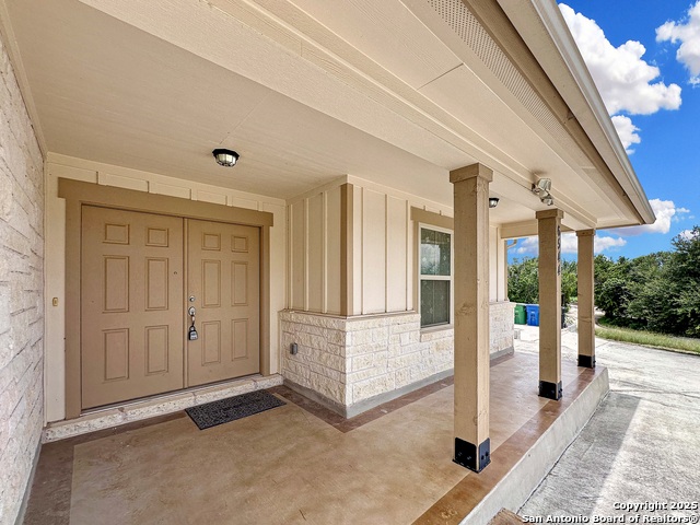 Image 6 of 34 For 6544 Robards Row
