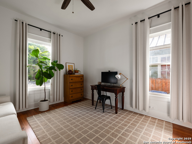 Listing photo id 23 for 238 Carolina Street