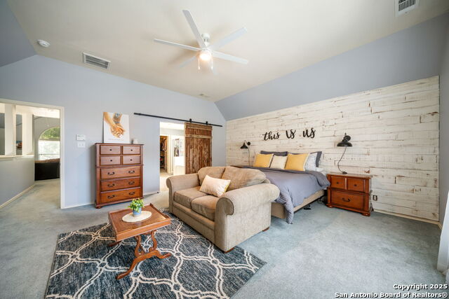 Image 18 of 38 For 1005 Summer Haven Ln