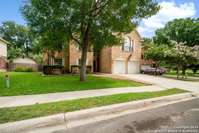 Image 2 of 38 For 1005 Summer Haven Ln