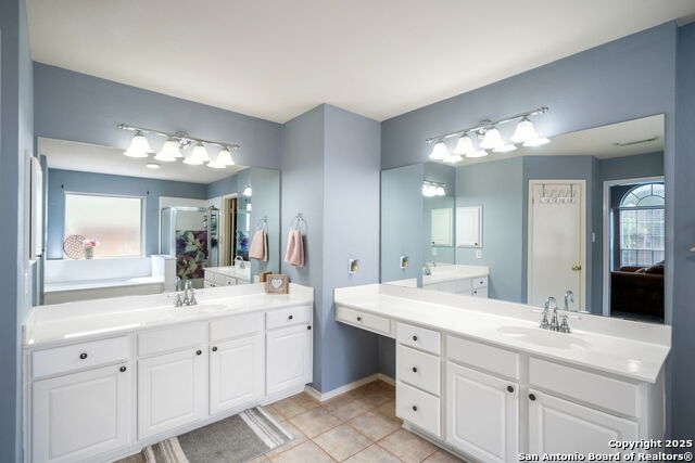 Image 20 of 38 For 1005 Summer Haven Ln