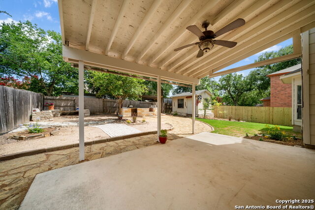 Image 34 of 38 For 1005 Summer Haven Ln