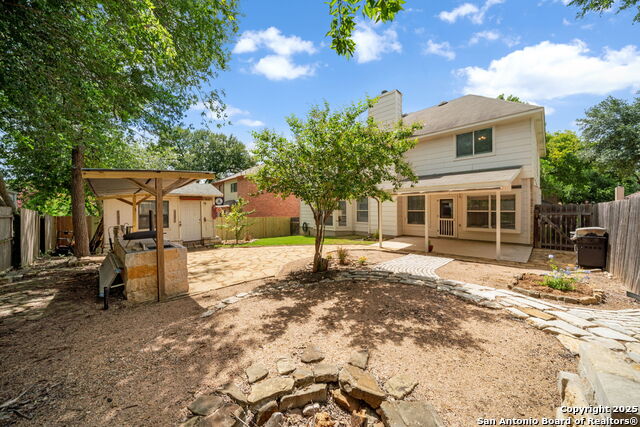 Image 35 of 38 For 1005 Summer Haven Ln