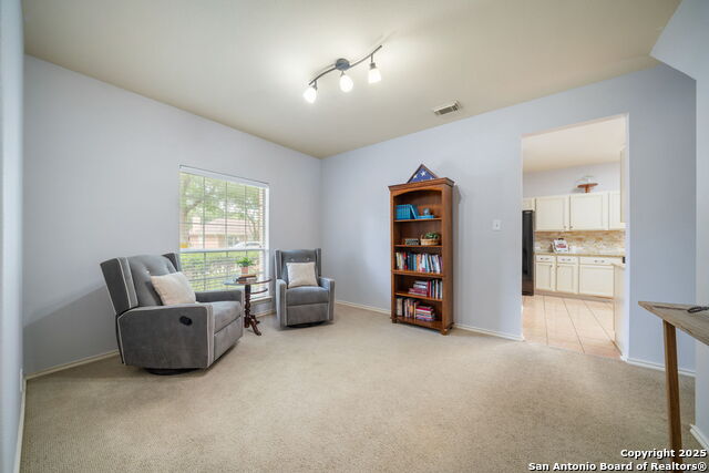 Image 7 of 38 For 1005 Summer Haven Ln