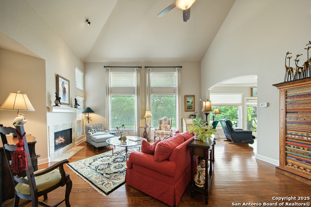 Image 10 of 50 For 4 Horns Cross