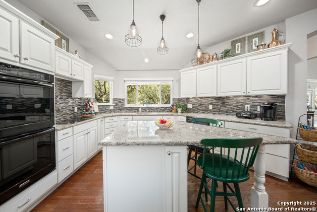 Image 18 of 50 For 4 Horns Cross