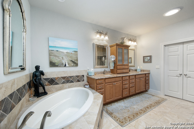 Image 24 of 50 For 4 Horns Cross