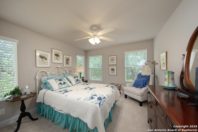 Image 26 of 50 For 4 Horns Cross