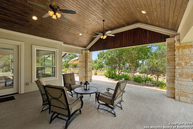 Image 15 of 41 For 858 Riverforest