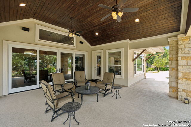 Image 16 of 41 For 858 Riverforest