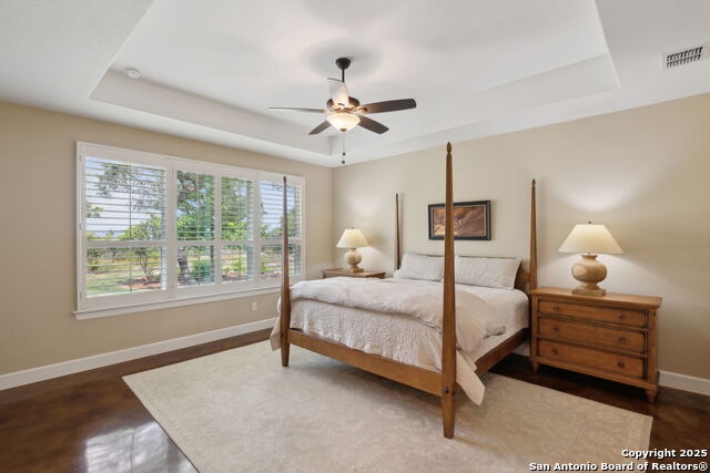 Image 22 of 41 For 858 Riverforest